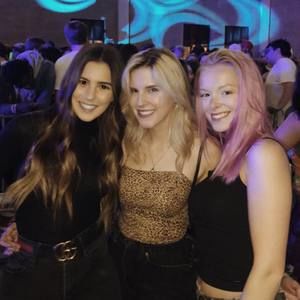 Meet your Posher, Caroline